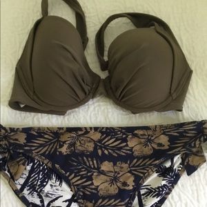 Tommy Bahama 2 piece swimsuit